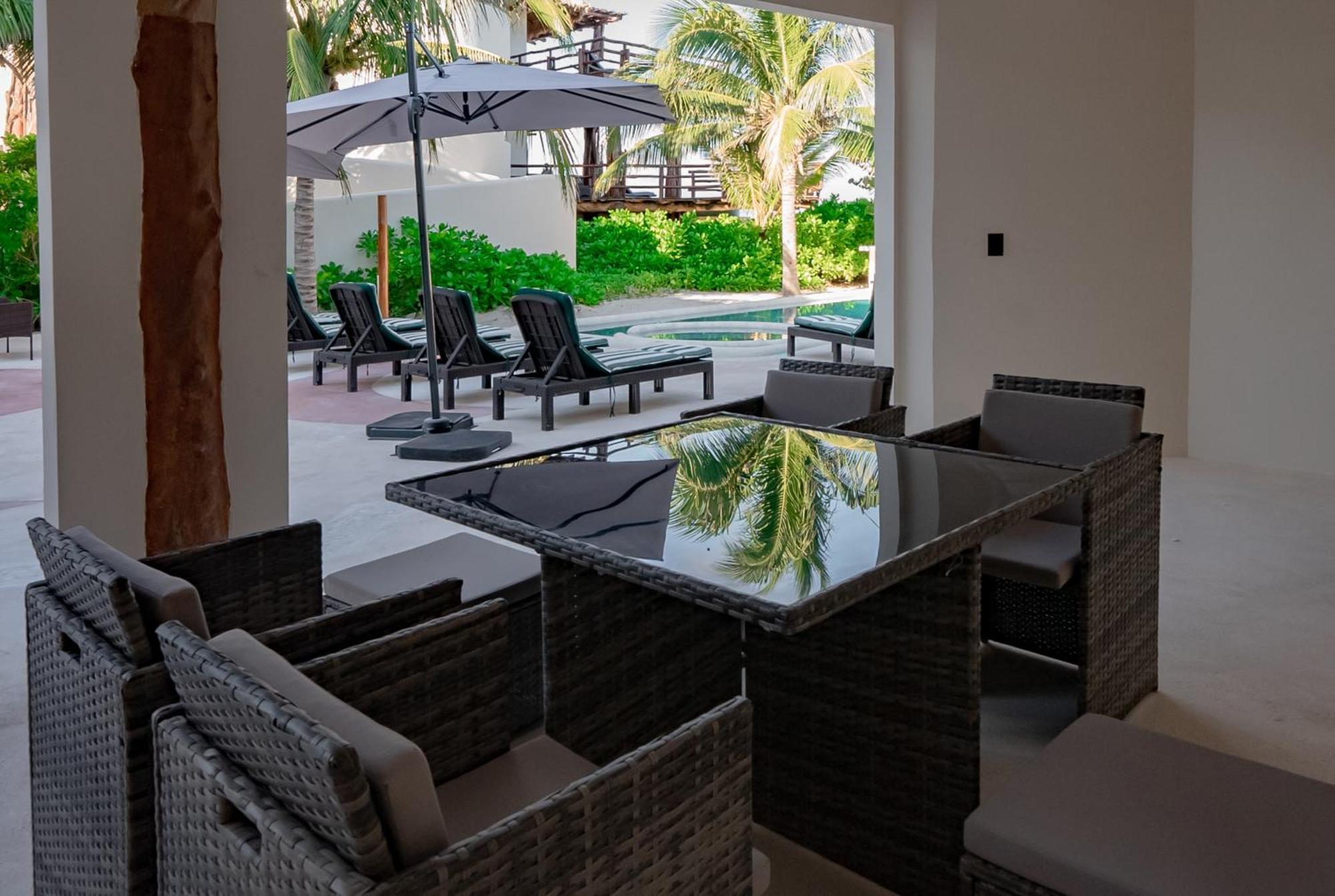 Beach Front Hotel Boutique Dk House Isla Holbox Kültér fotó
